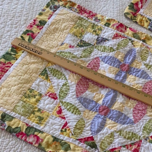 Two QUILTED PILLOW SHAMS Full/Queen Yellow White Multi Gingham Floral 24”X 30” - Picture 6 of 10